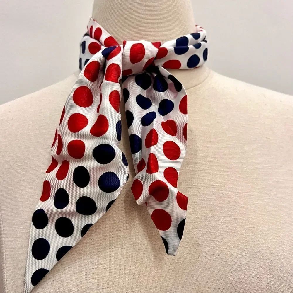 Peak 1960s Vintage Mod Americana Polka Dot Triangular Hair / Neck Scarf